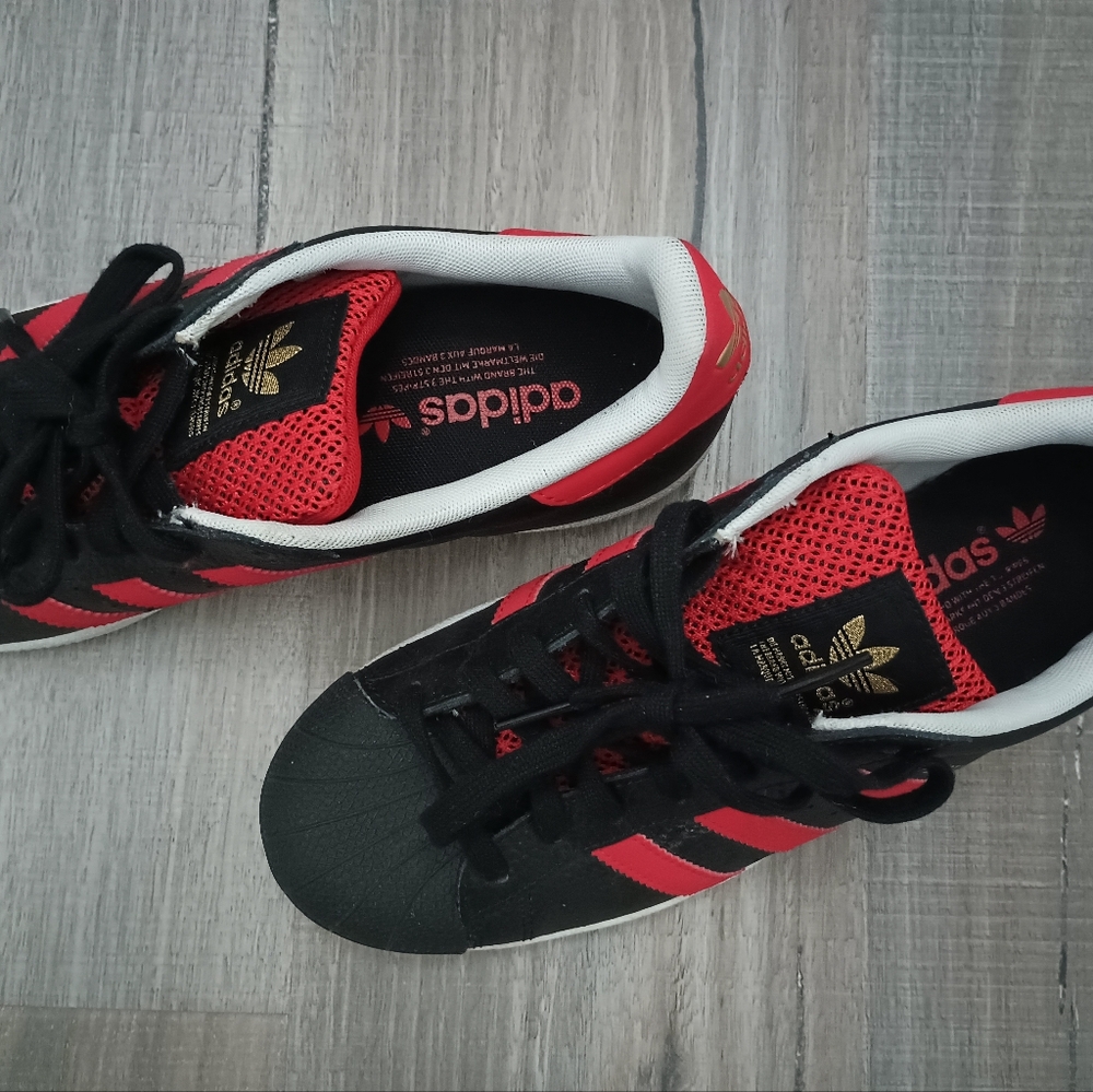 Adidas - Picture 4 of 5